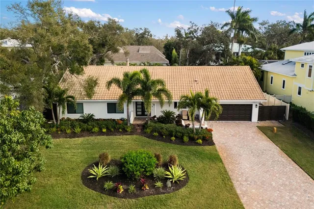 $2,490,000 | 3727 Tangier Terrace, Sarasota, FL 34239
