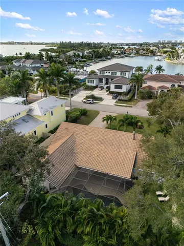 $2,490,000 | 3727 Tangier Terrace, Sarasota, FL 34239
