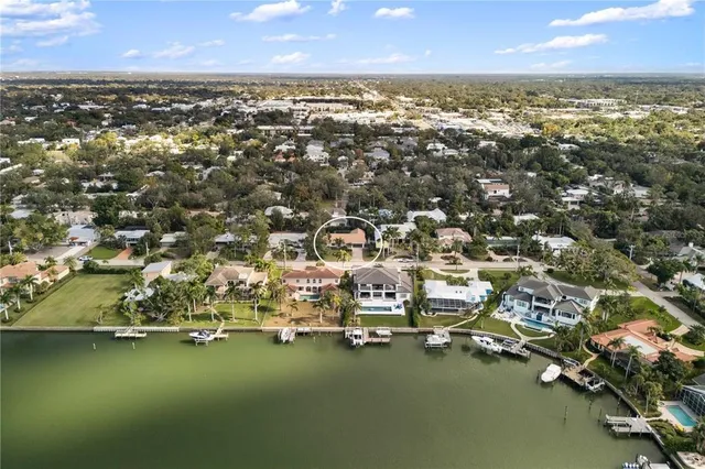 $2,490,000 | 3727 Tangier Terrace, Sarasota, FL 34239