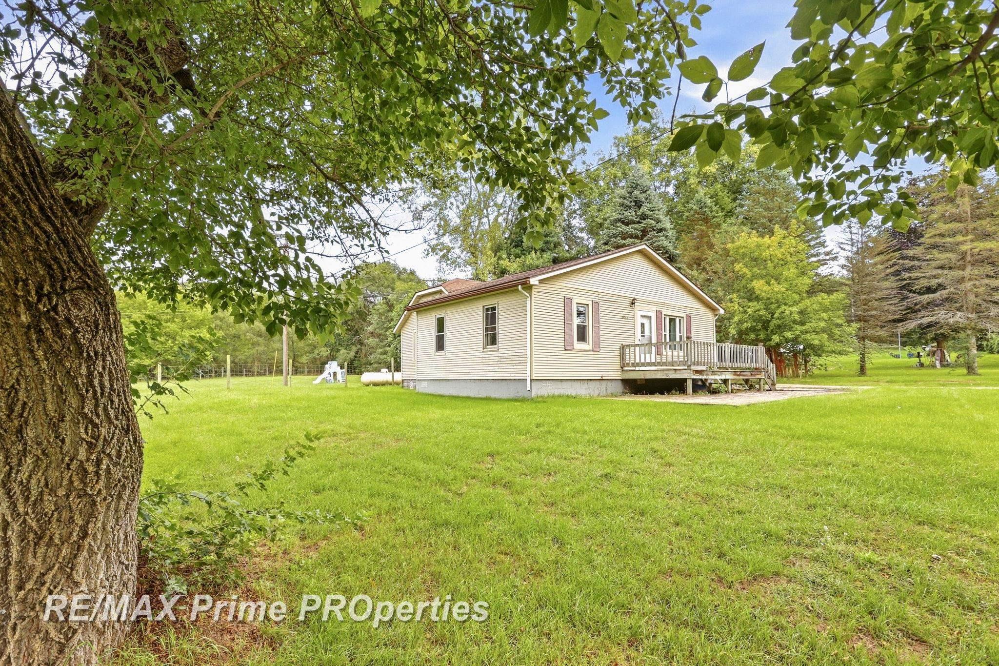 10083 South Lewis Road Clio, MI 48420 - Photo 28 of 44 Gallery Image 28