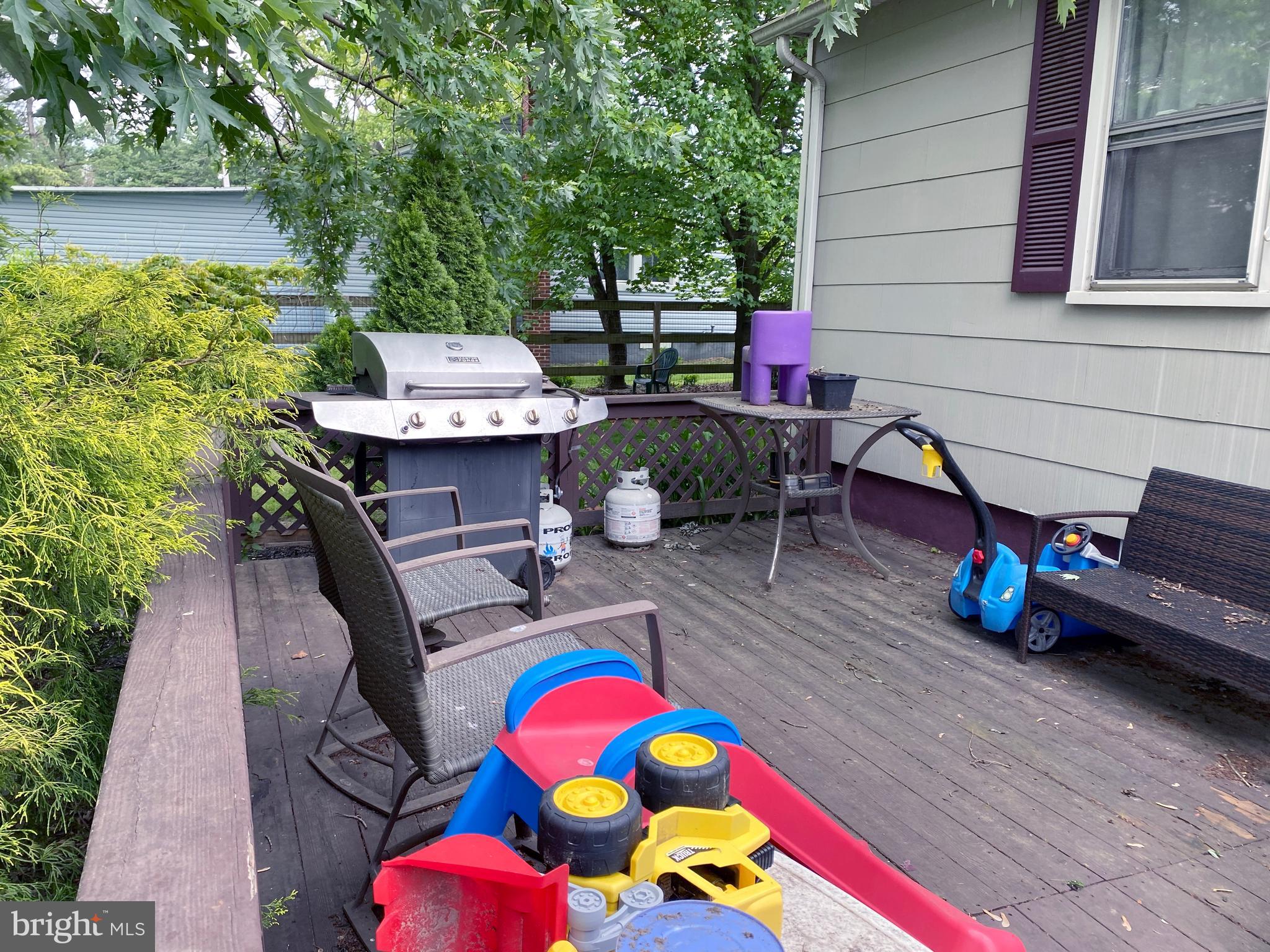 65 Ridge Avenue Lumberton, NJ 08048 - Photo 14 of 42 Deck!
