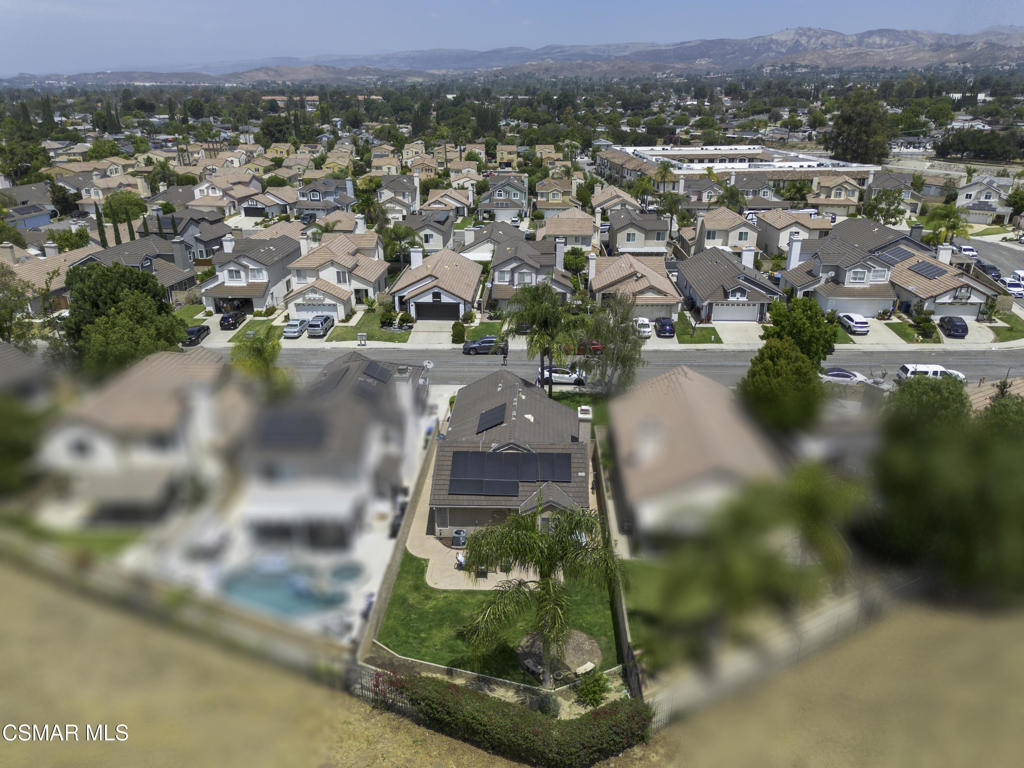 3072 Lamplighter Street Simi Valley, CA 93065 - Photo 16 of 18