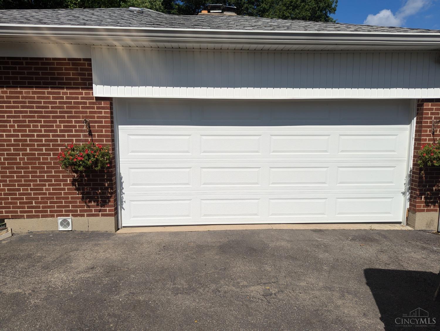 3705 Poole Road Cincinnati, OH 45251 - Photo 2 of 28 Gallery Image 2