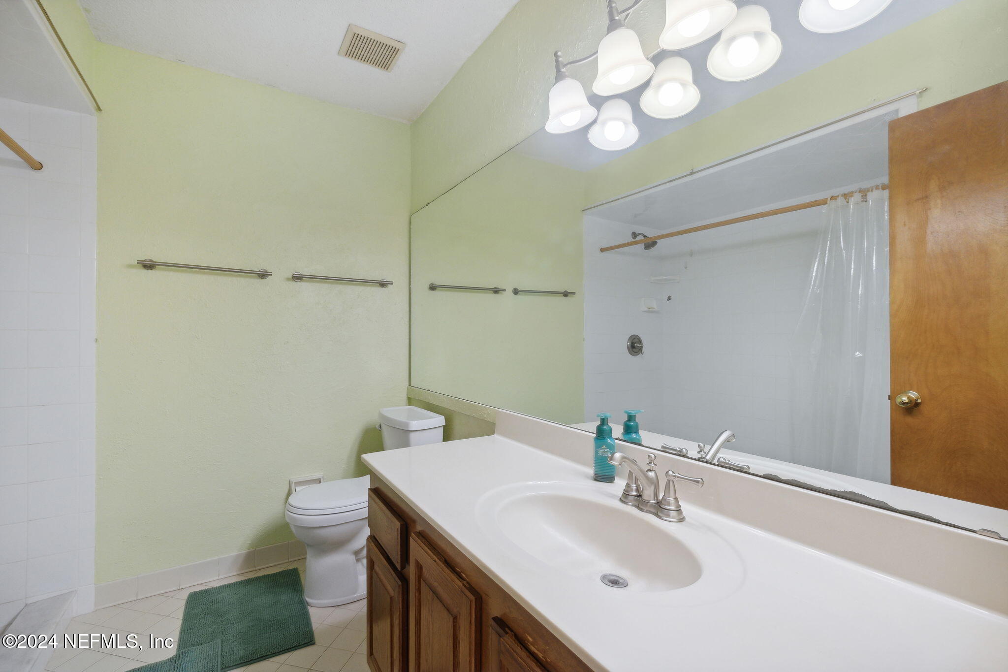 10800 Old St Augustine Road, Unit 204 Jacksonville, FL 32257 - Photo 26 of 31 Primary bathroom with shower