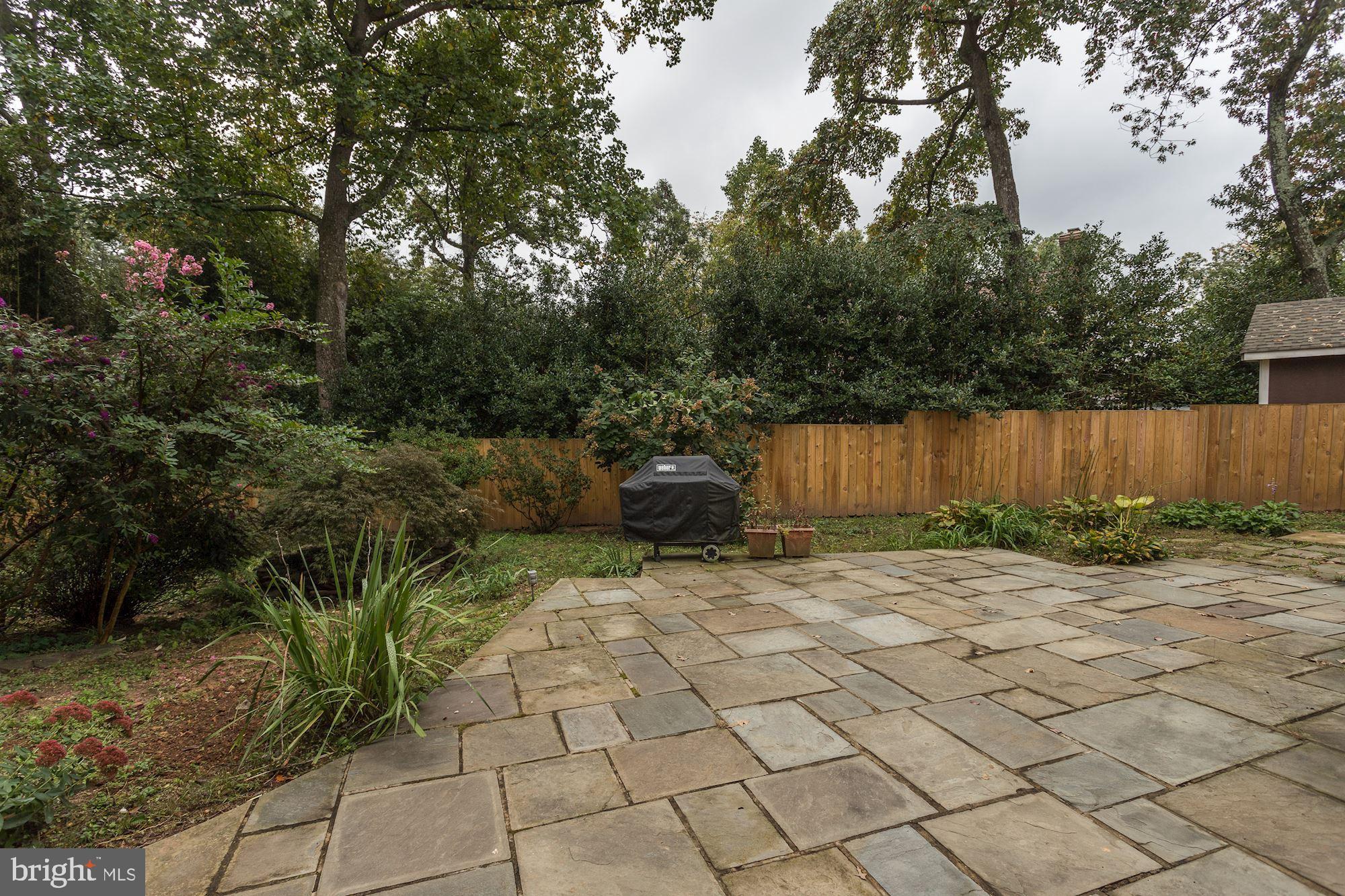 12022 Smoketree Road Potomac, MD 20854 - Photo 34 of 39 Patio