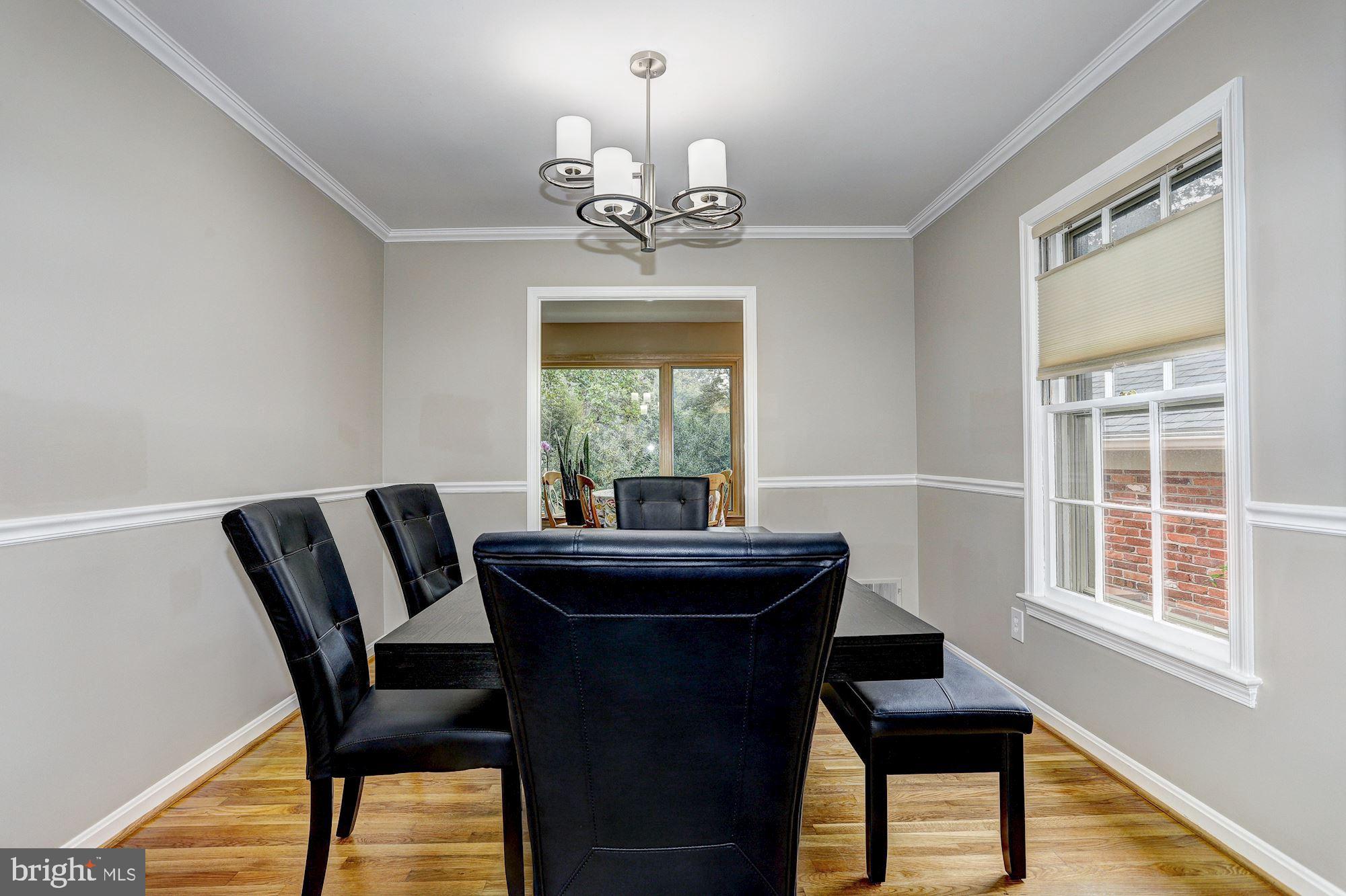 12022 Smoketree Road Potomac, MD 20854 - Photo 10 of 39 Dining Room