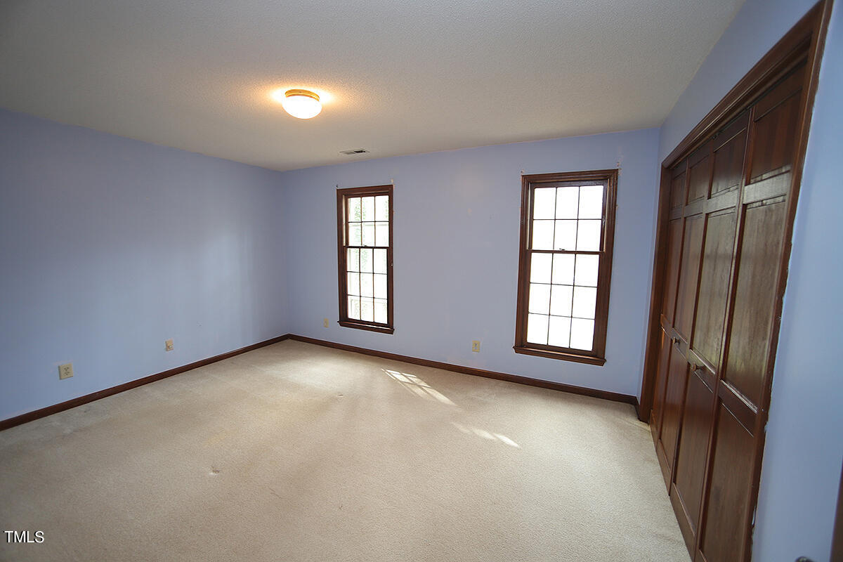 8604 Langtree Lane Raleigh, NC 27613 - Photo 29 of 35 8604 Langtree LaneZ2
