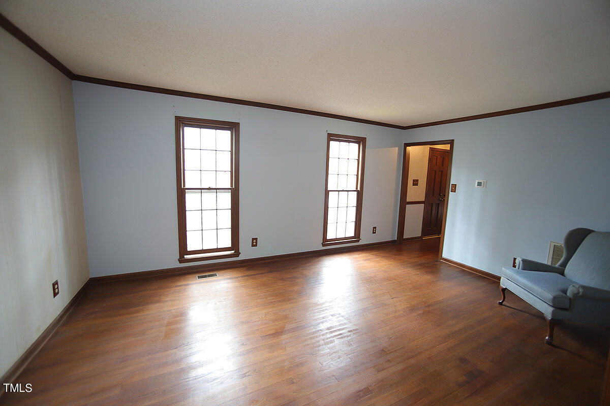 8604 Langtree Lane Raleigh, NC 27613 - Photo 7 of 35 8604 Langtree LaneF
