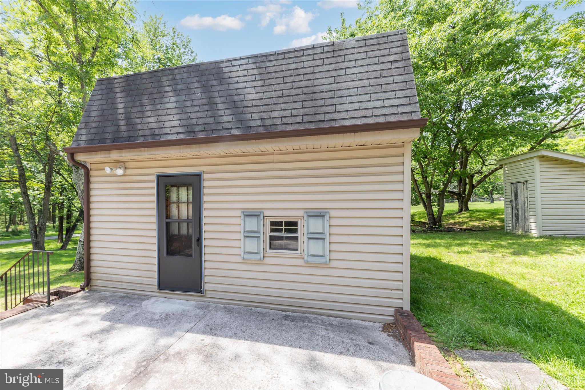 3020 Chestnut Grove Road Keedysville, MD 21756 - Photo 25 of 46 Guest house; outhouse shed