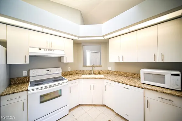 $384,900 | 25431 Fairway Dunes Court, Bonita Springs, FL 34135