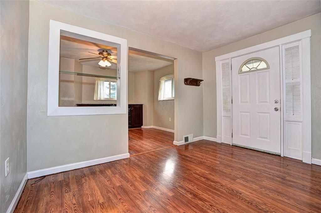 52 Radium Street Observatory Hill, PA 15214 - Photo 3 of 15 OPEN TO DINING AREA