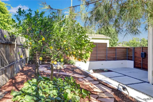 $1,950,000 | 2434 Prospect Avenue, Montrose, CA 91020