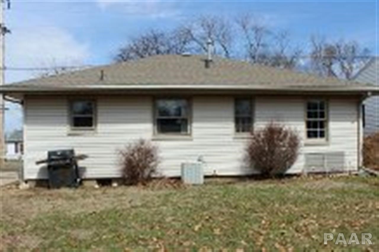 1006 Sheridan Road Pekin, IL 61554 - Photo 5 of 10 Gallery Image 5
