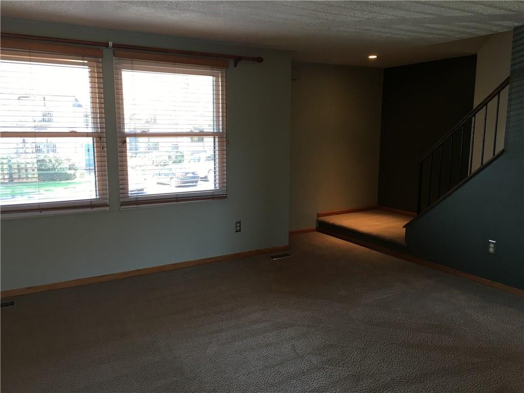 316 Ridge Point Circle Bridgeville, PA 15017 - Photo 6 of 21 Gallery Image 6