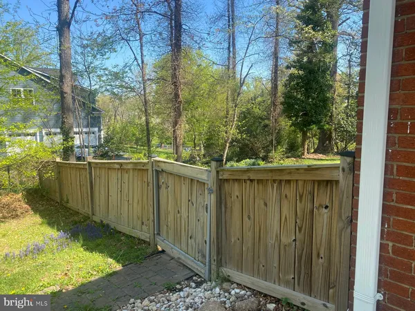 $2,995 | 2200 Greenwich Street, Falls Church, VA 22043