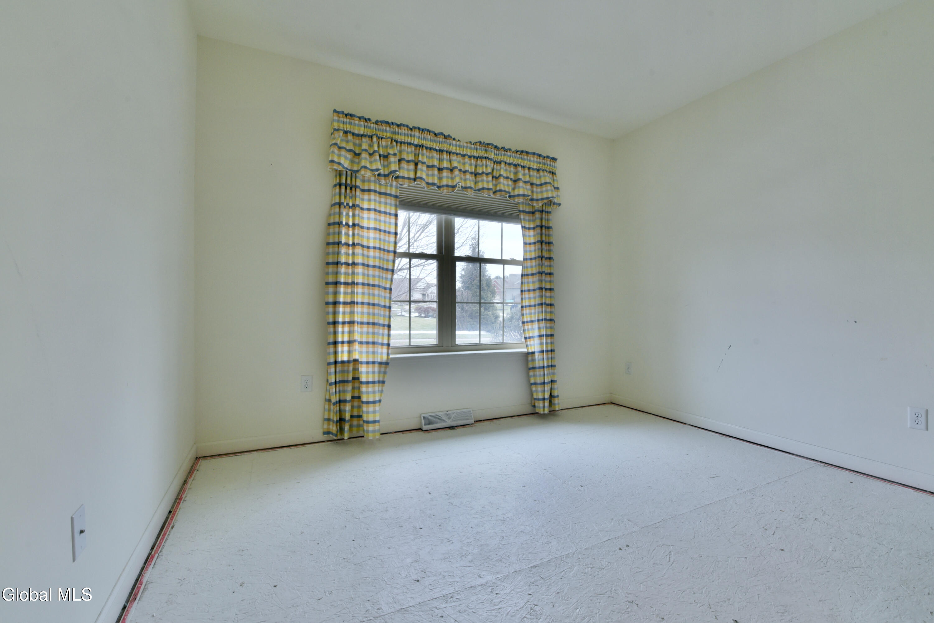 48 Fathers Way Guilderland, NY 12159 - Photo 3 of 45 29