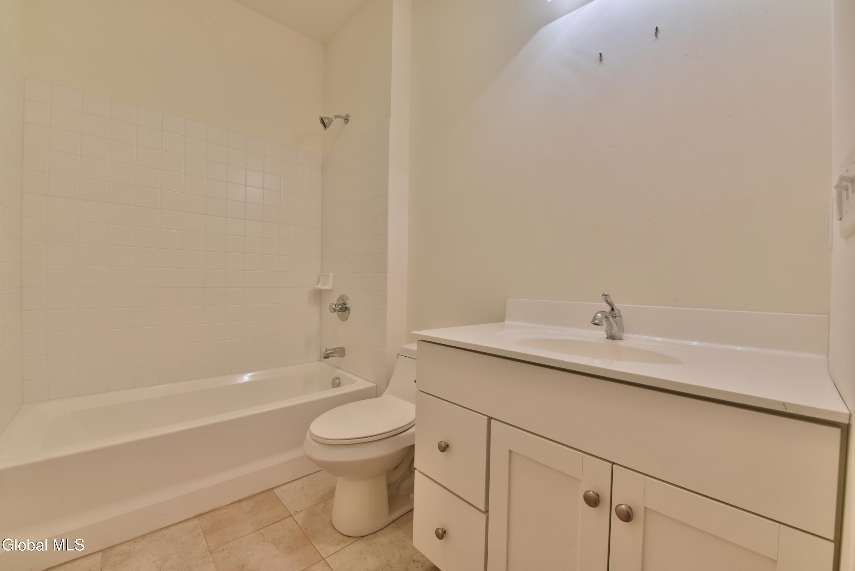 48 Fathers Way Guilderland, NY 12159 - Photo 8 of 45 32