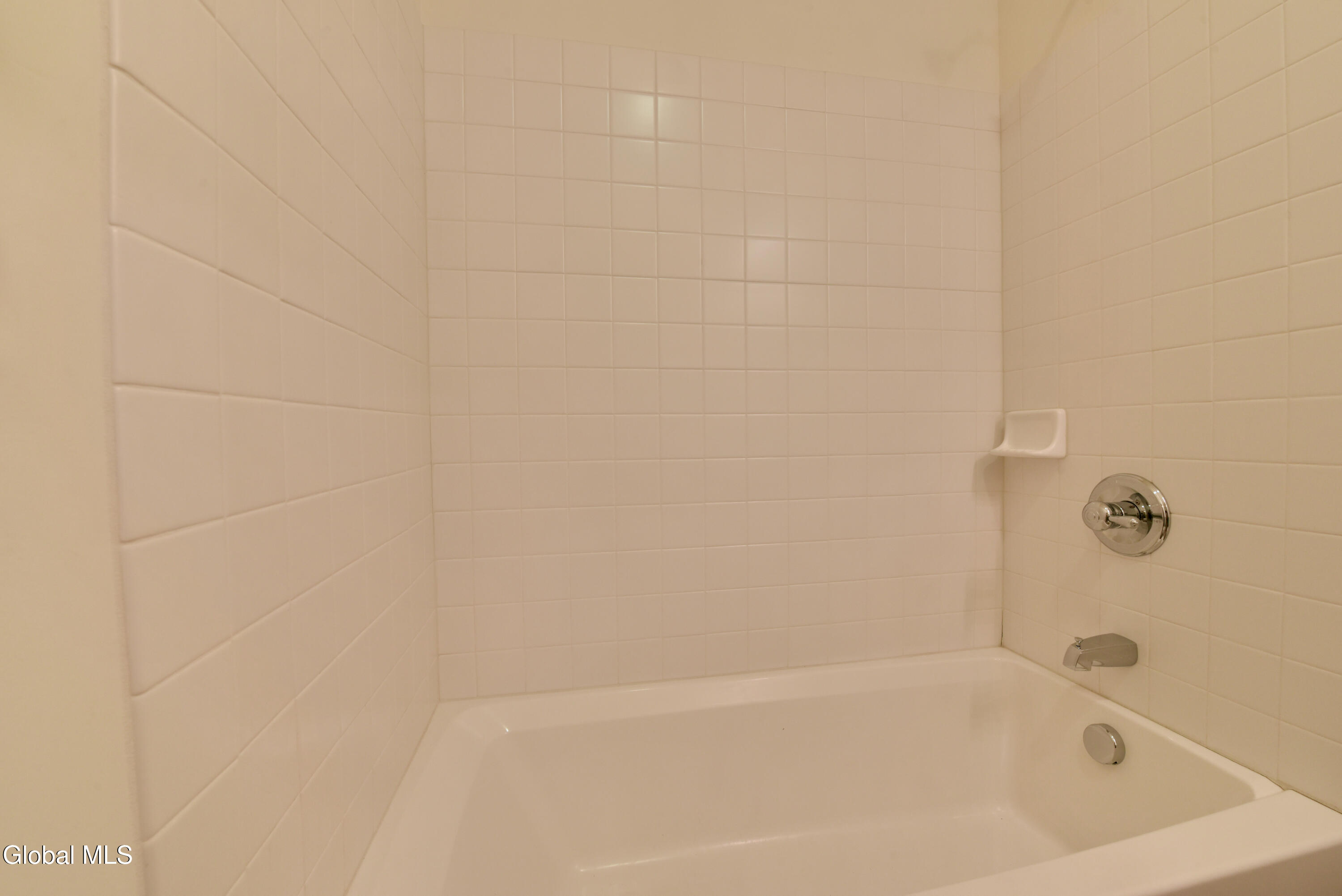 48 Fathers Way Guilderland, NY 12159 - Photo 9 of 45 34