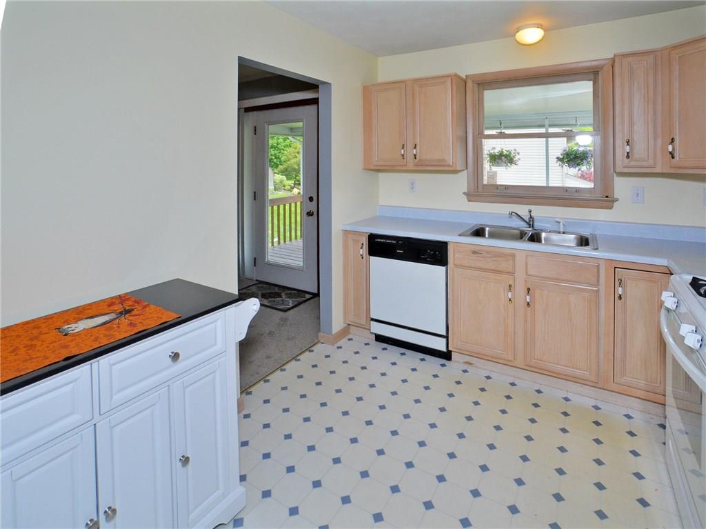 54 Rustic Ridge Drive Pittsburgh, PA 15239 - Photo 5 of 19 Gallery Image 5