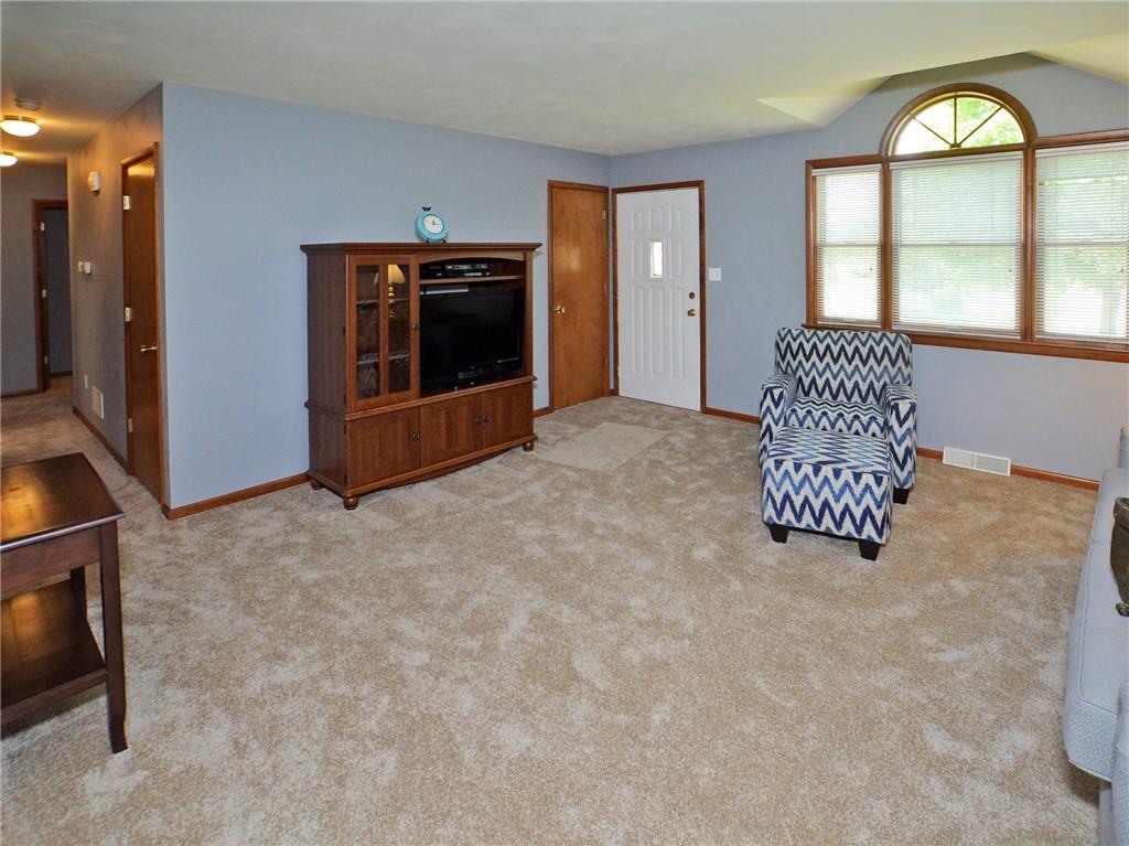 54 Rustic Ridge Drive Pittsburgh, PA 15239 - Photo 6 of 19 Gallery Image 6
