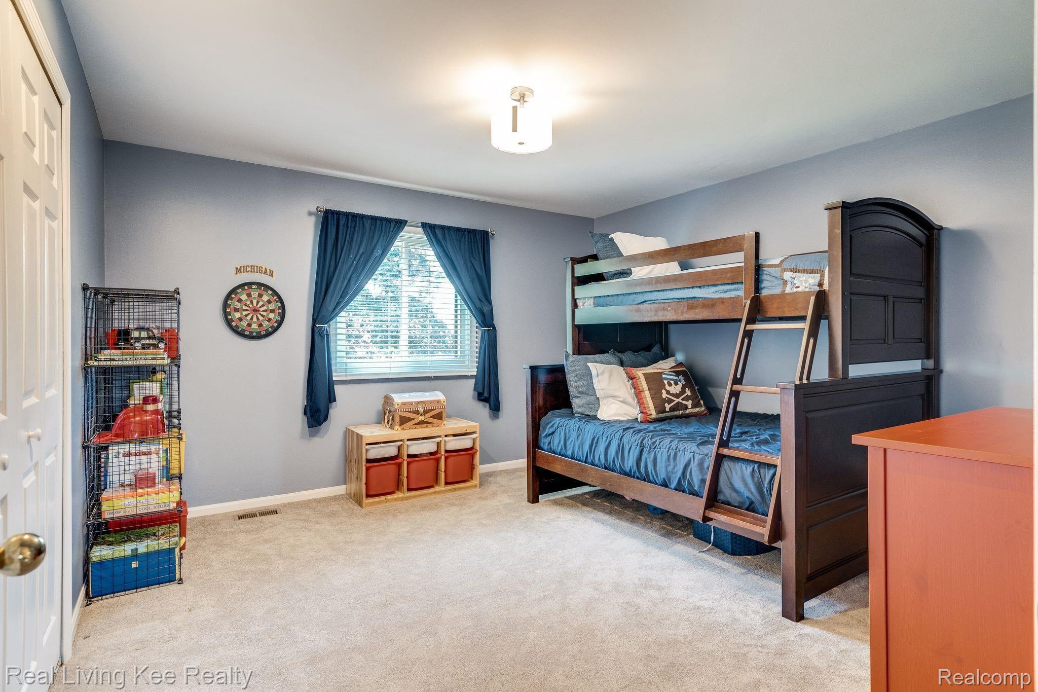 1730 Jason Circle Rochester, MI 48306 - Photo 23 of 31 21.jpeg