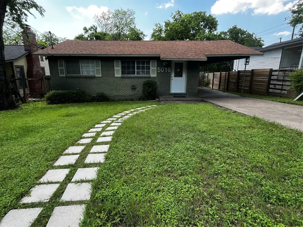 $2,100 | 5016 Avenue F, Austin, TX 78751