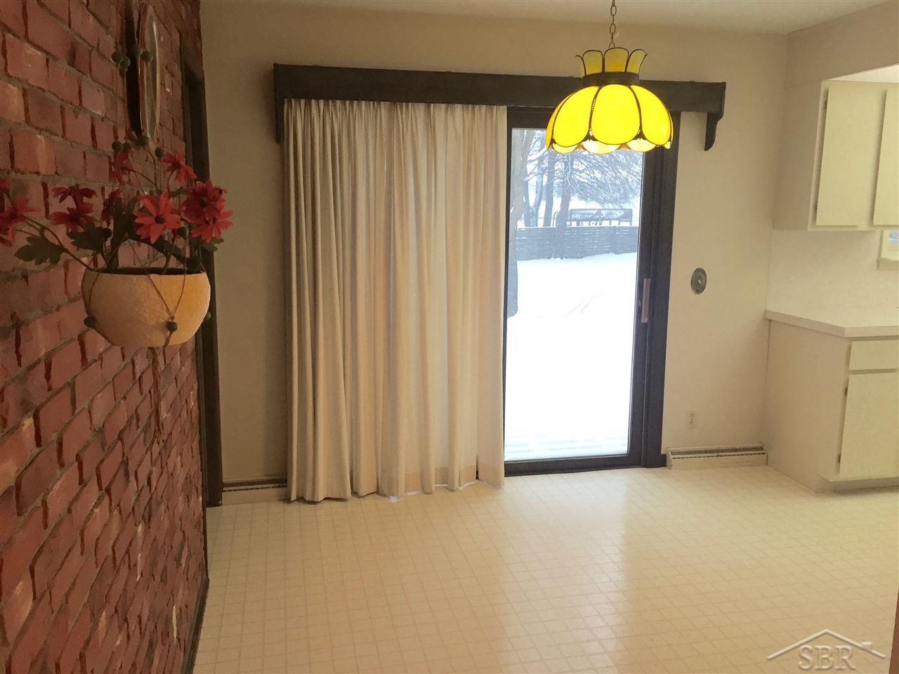 9888 West Freeland Road Freeland, MI 48623 - Photo 6 of 22 Dining Room