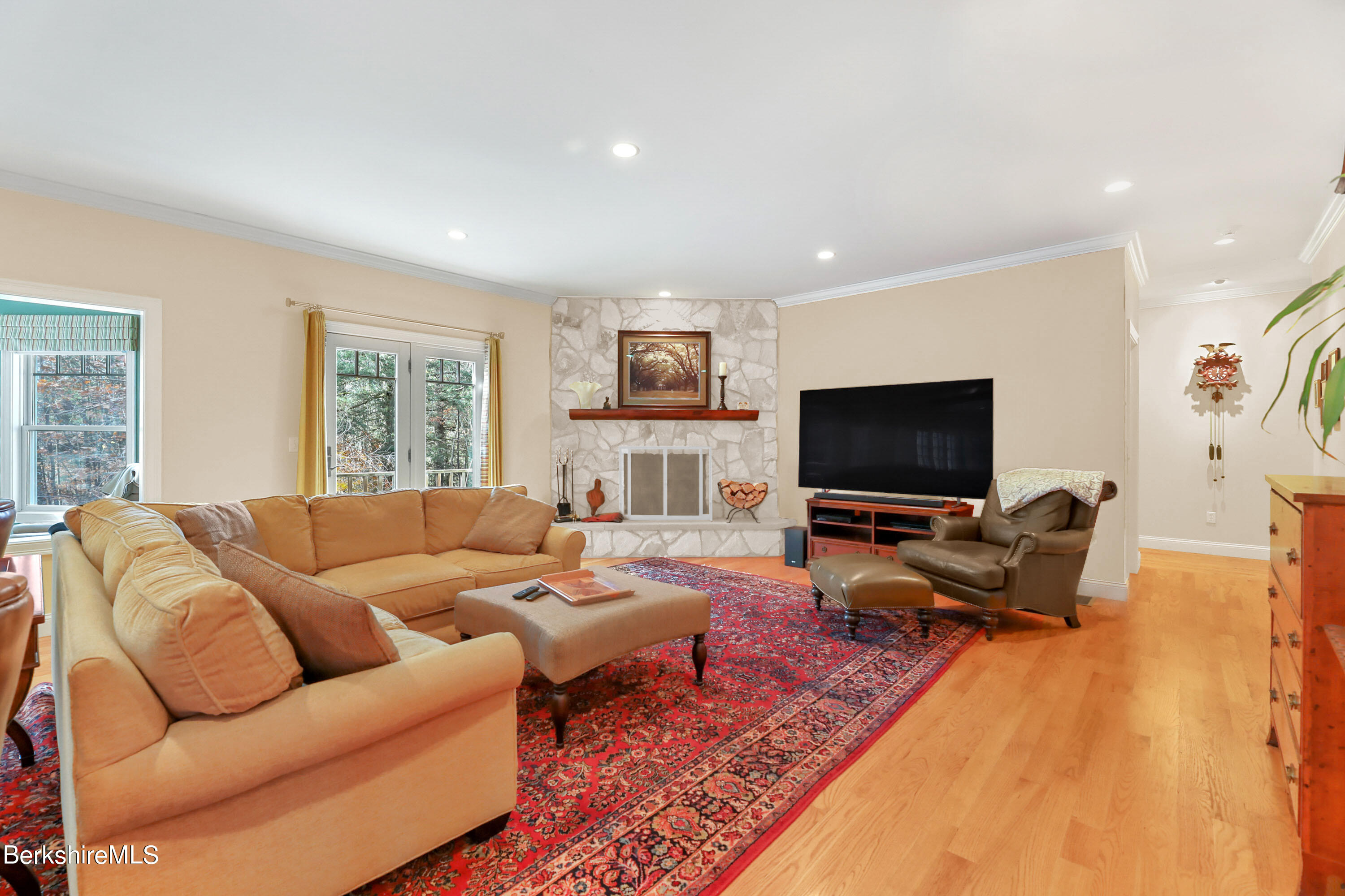 290 Chanterwood Road Lee, MA 01238 - Photo 7 of 30 Virtual Painting