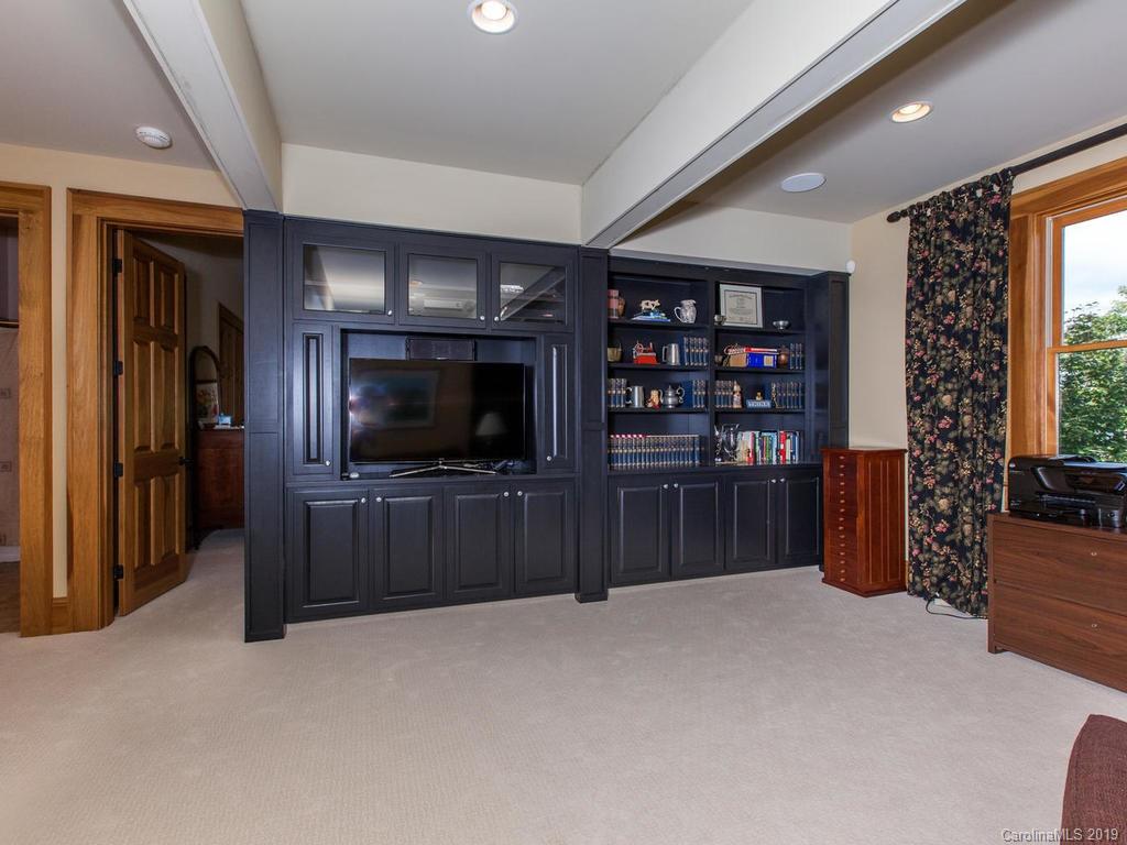 966 East Clubhouse Road, Unit 78 Sylva, NC 28779 - Photo 25 of 45 Gallery Image 25