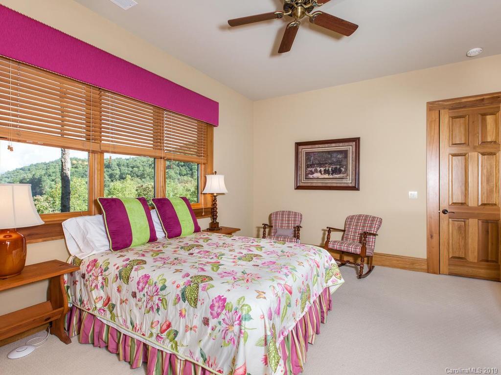 966 East Clubhouse Road, Unit 78 Sylva, NC 28779 - Photo 27 of 45 Gallery Image 27