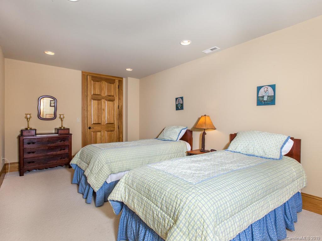 966 East Clubhouse Road, Unit 78 Sylva, NC 28779 - Photo 33 of 45 Gallery Image 33