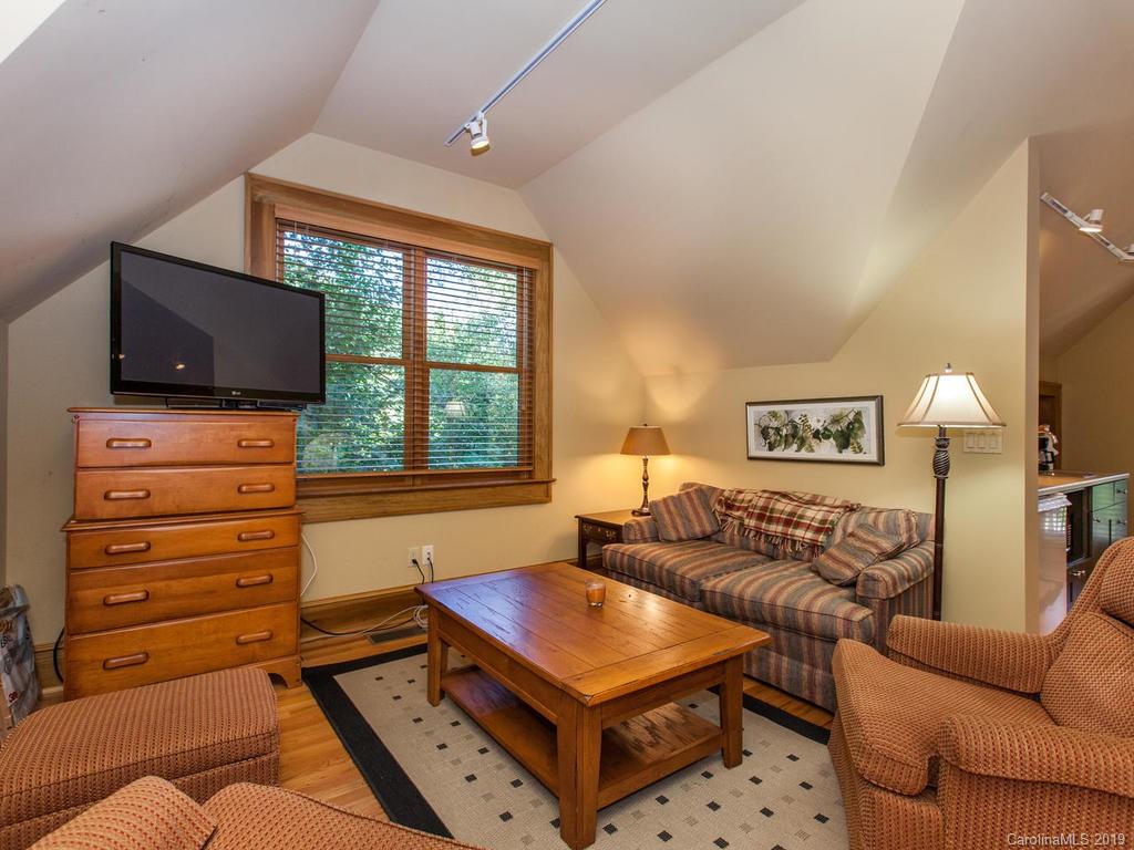 966 East Clubhouse Road, Unit 78 Sylva, NC 28779 - Photo 36 of 45 Gallery Image 36