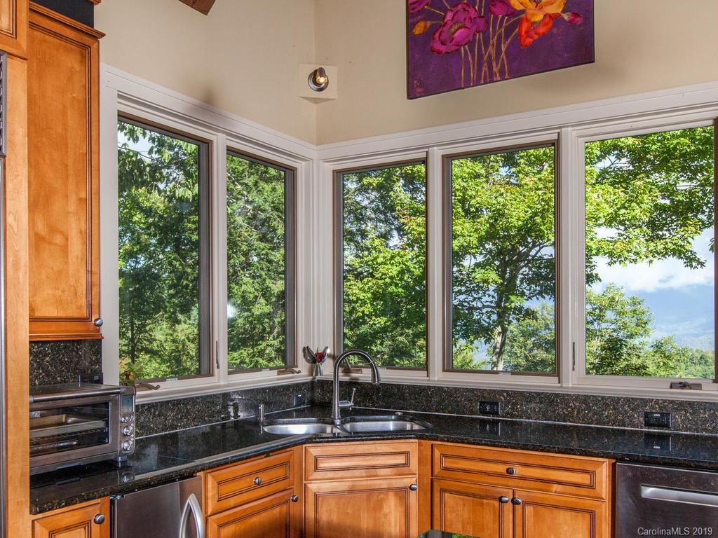 966 East Clubhouse Road, Unit 78 Sylva, NC 28779 - Photo 9 of 45 Gallery Image 9