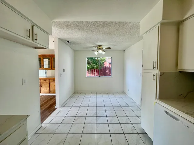 $395,000 | 14853 West Middleton Avenue, Kerman, CA 93630