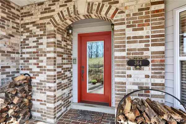 $825,000 | 364 Whispering Forest Lane, Pacific, MO 63069