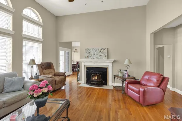 $825,000 | 364 Whispering Forest Lane, Pacific, MO 63069