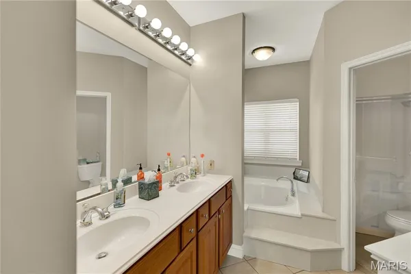 $825,000 | 364 Whispering Forest Lane, Pacific, MO 63069