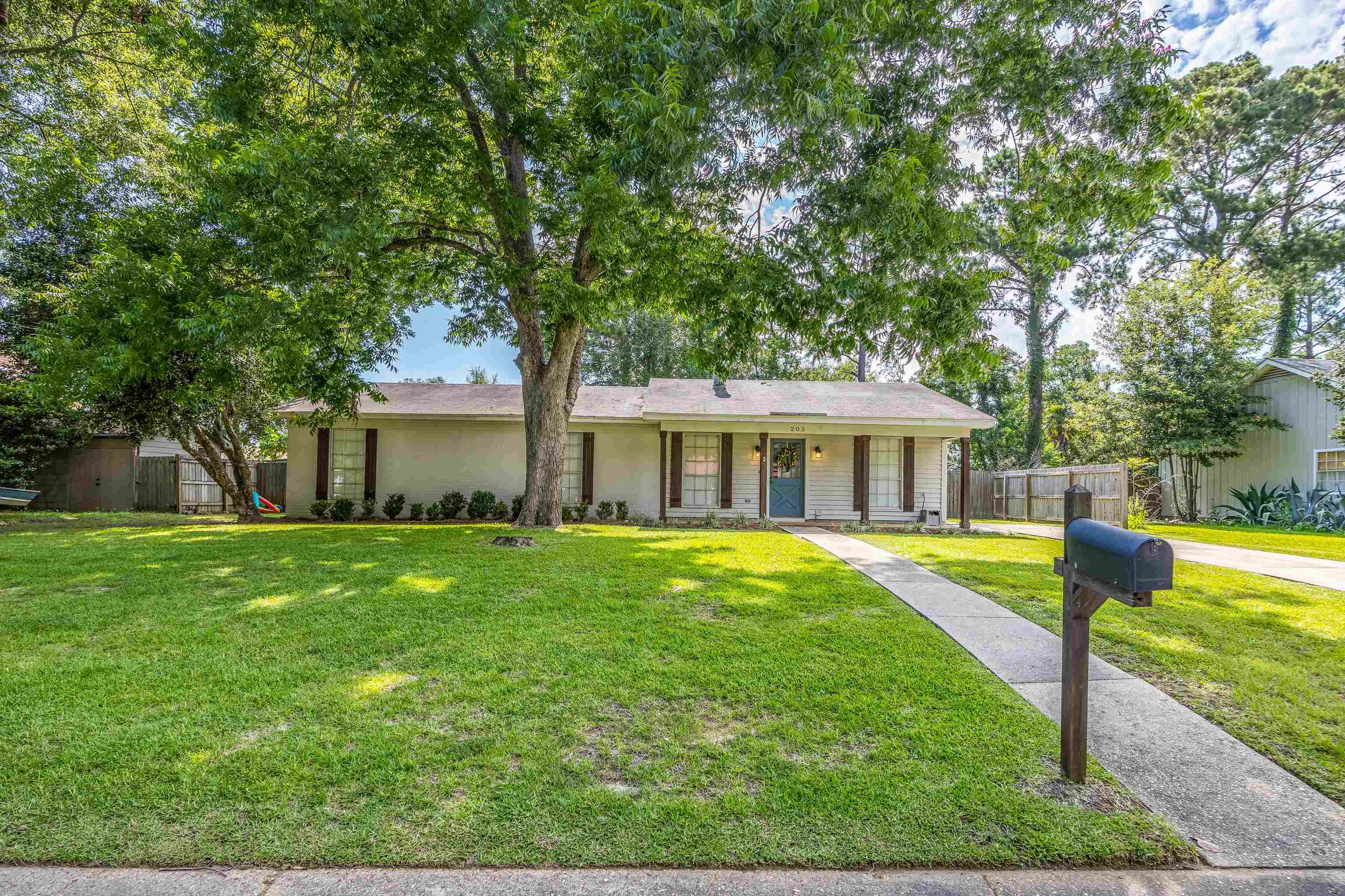203 Patrician Street Fairhope, AL 36532 - Photo 32 of 42