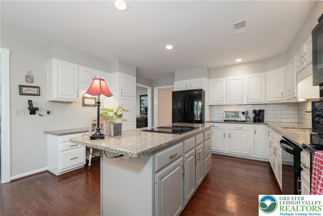 2951 Exeter Drive Emmaus, PA 18049 - Photo 21 of 44