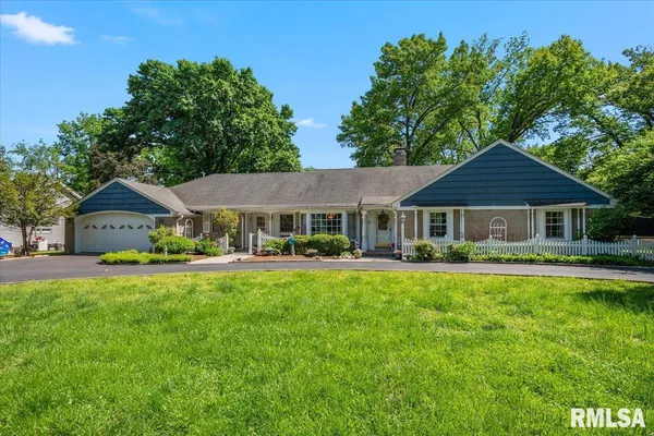 $425,000 | 50 West Hazel Dell Lane, Springfield, IL 62703