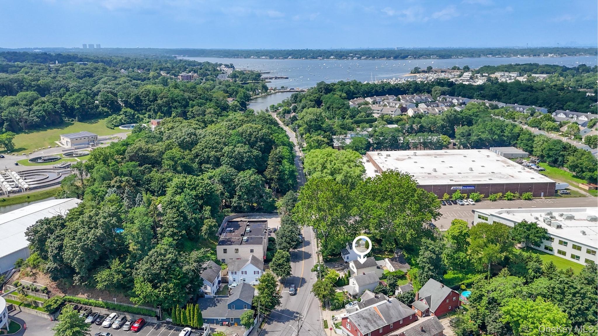 89 Harbor Road Port Washington, NY 11050 - Photo 23 of 25 Gallery Image 23