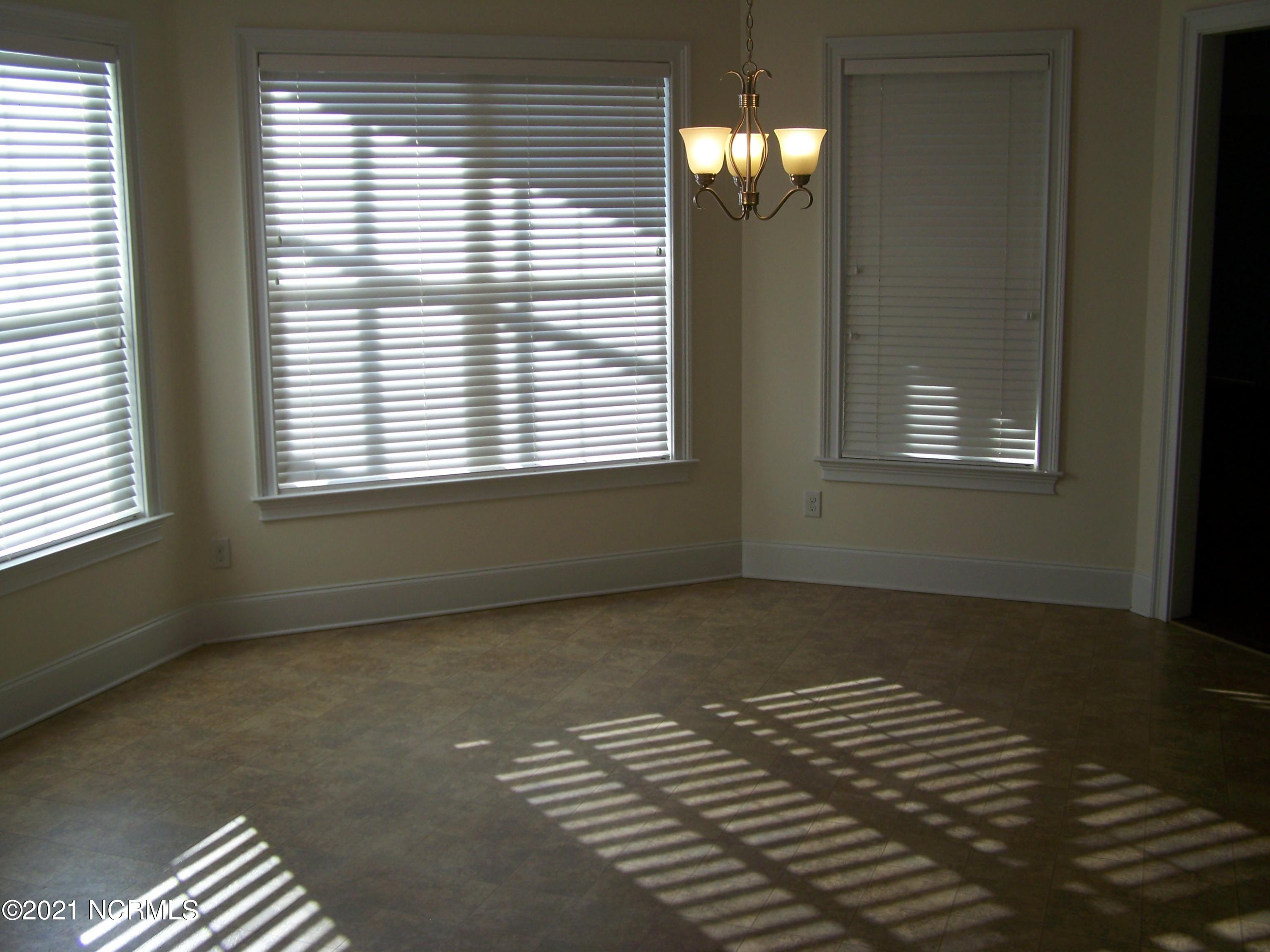 635 Gilbert Road Southeast Bolivia, NC 28422 - Photo 45 of 94 100_2206