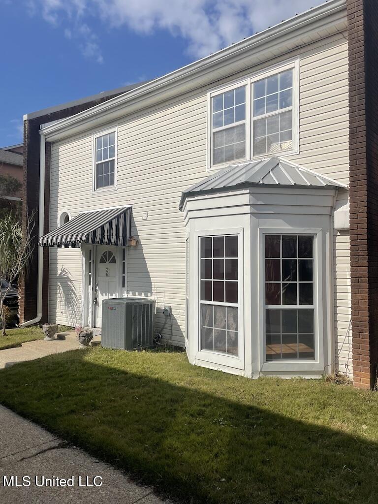 928 Courthouse Road, Unit 26 Gulfport, MS 39507 - Photo 15 of 16 Rightside