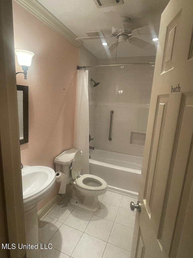 928 Courthouse Road, Unit 26 Gulfport, MS 39507 - Photo 9 of 16 9
