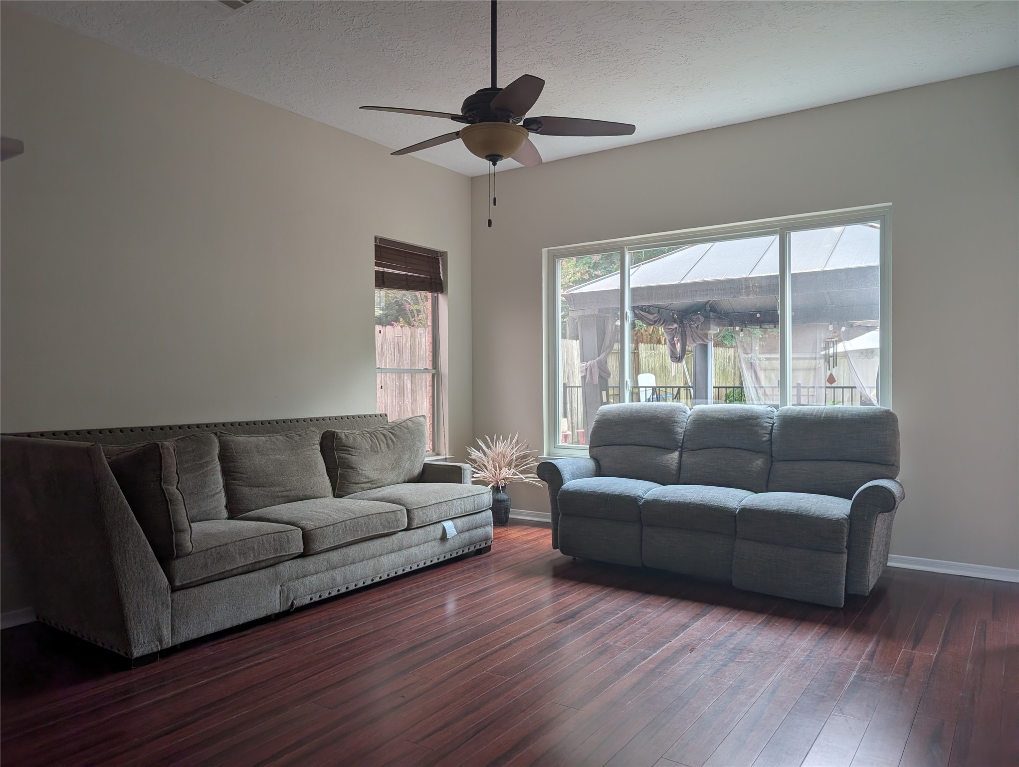19623 Teller Boulevard Spring, TX 77388 - Photo 8 of 26 Living Room