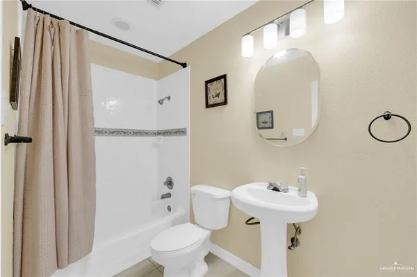 $1,400 | 710 North 9th Street, McAllen, TX 78501