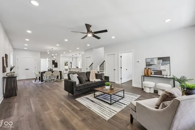 $519,000 | 220 Eastern Avenue, Indianapolis, IN 46201