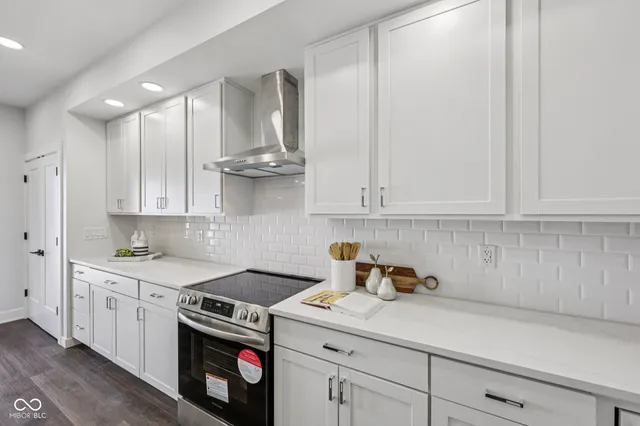 $519,000 | 220 Eastern Avenue, Indianapolis, IN 46201