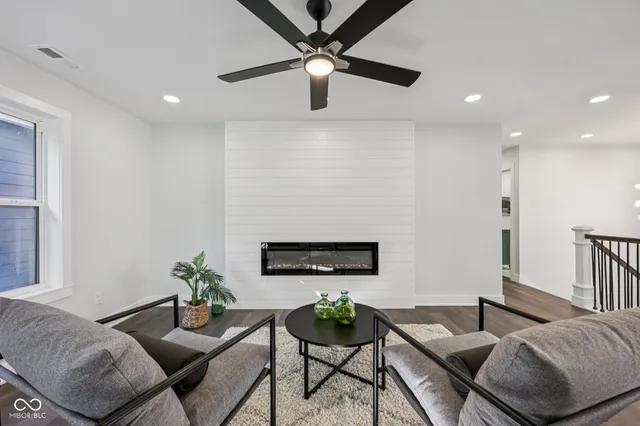 $519,000 | 220 Eastern Avenue, Indianapolis, IN 46201