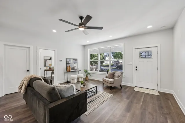 $519,000 | 220 Eastern Avenue, Indianapolis, IN 46201